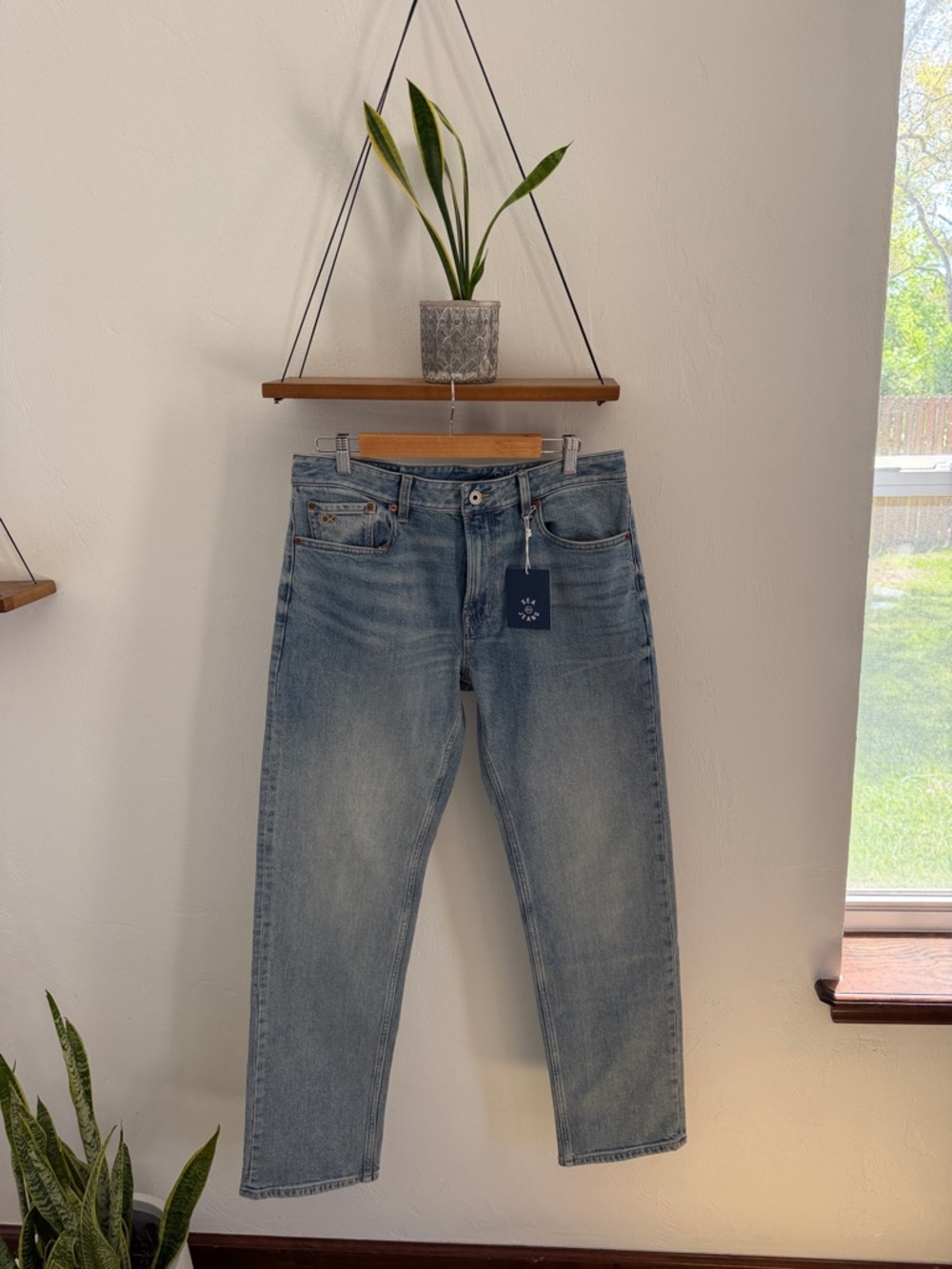 NWT Outerknown Men’s Traveler Straight Fit Jeans - Worn Indigo
